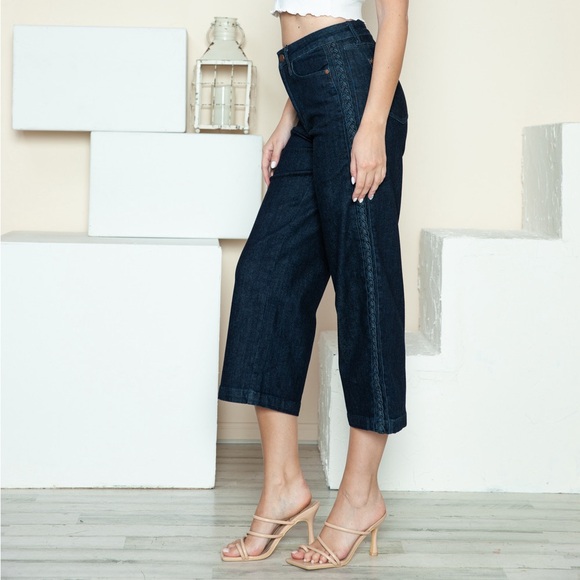 NWT Judy Blue PLUS + REG Size Dark Wash Braided Side Seam Cropped Wide Leg Jeans - Picture 6 of 10